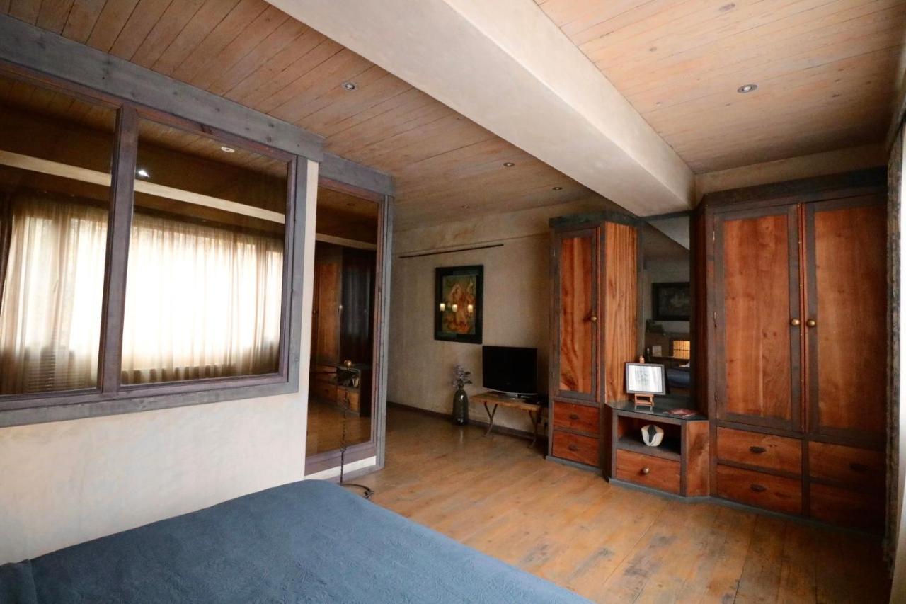 Artists Residence In Tbilisi Exterior photo